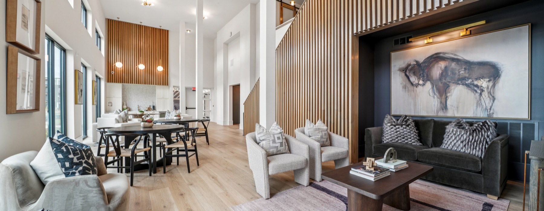 Resident social lounge with seating at Colina Hillside in Hoover, AL